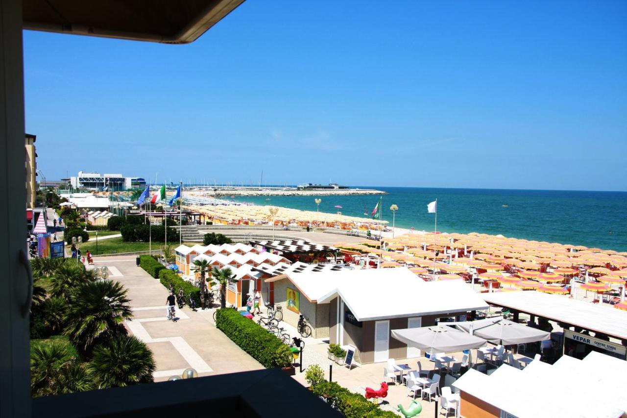 פאנו Hotel Angela מראה חיצוני תמונה