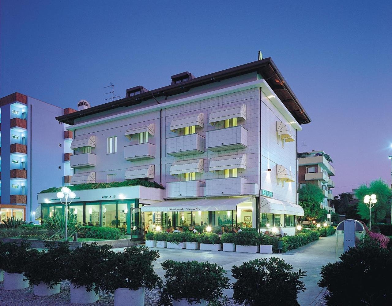 פאנו Hotel Angela מראה חיצוני תמונה